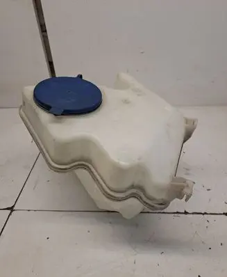 Mercedes-Benz B W245 Lamp washer fluid tank 1698690220 1248690272