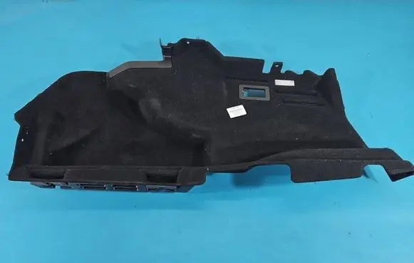 Maserati Quattroporte Trunk/boot side trim panel 6700248010 IMPRK1533172