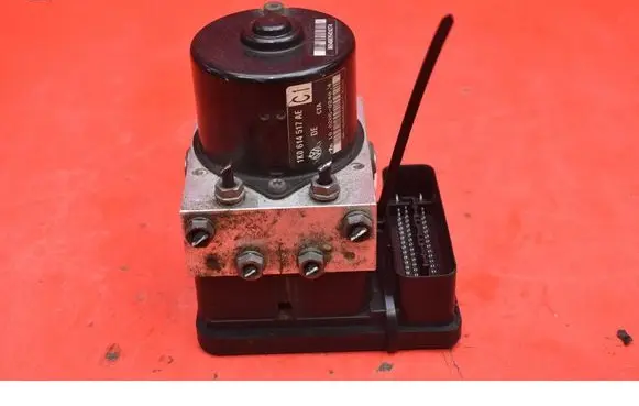 Volkswagen Jetta V ABS Pump 1K0614517AE