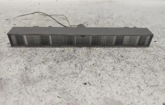 Toyota Verso Third/center stoplight