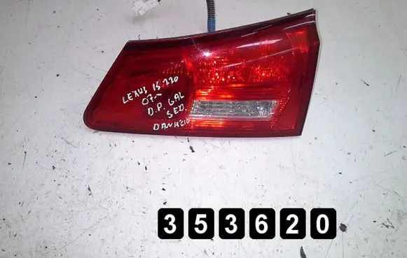 Lexus IS 220D-250-350 Rear/tail lights 1090037