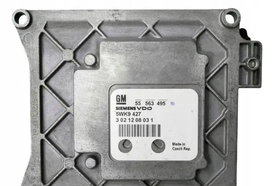 Opel Zafira B Engine control unit/module 55563495