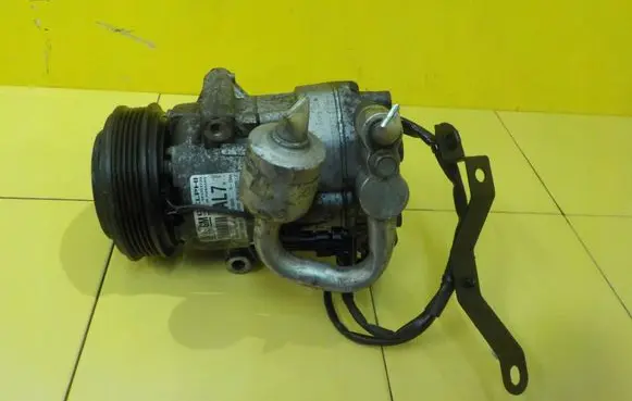 Opel Astra J Air conditioning (A/C) compressor (pump) 401351739
