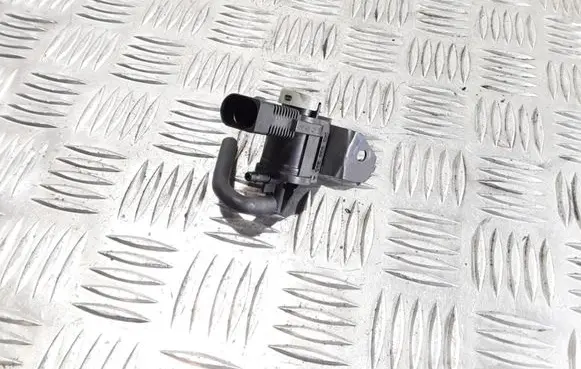 Audi A3 S3 8P Vacuum valve 1K0906283A