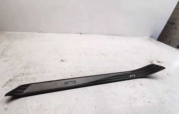 BMW 5 E60 E61 Side skirt front trim 7034304