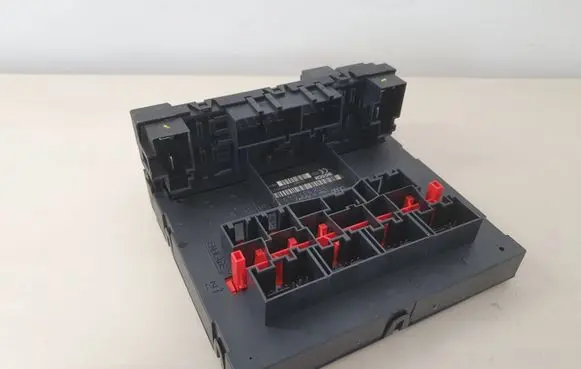 Volkswagen PASSAT B6 Comfort/convenience module 3C8937049D