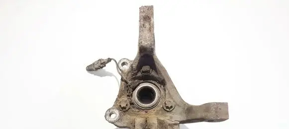 Front wheel hub