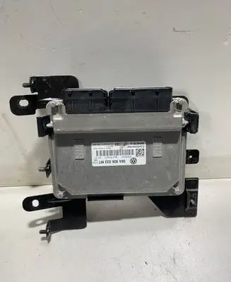 Volkswagen Golf IV Engine control unit/module 06A906033m 5WP4078501