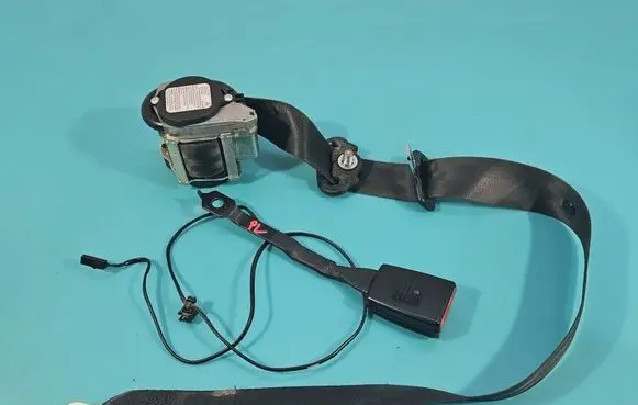 Skoda Yeti (5L) Front seatbelt 5L0857701A IMPRK1577330