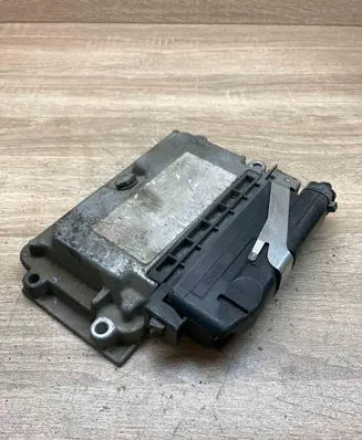 Peugeot 206 Engine control unit/module ECU 9633234280 0261206032