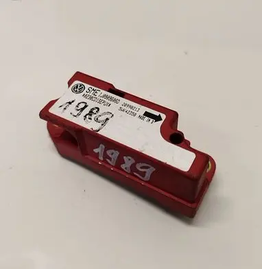 Volkswagen Golf IV Airbag deployment crash/impact sensor 1J0909606D