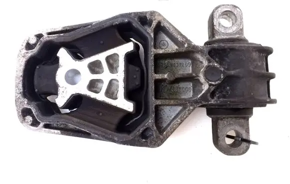 Mercedes-Benz A W176 Engine mount bracket A2462401209