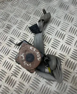 KIA Sorento Rear seatbelt e40432021