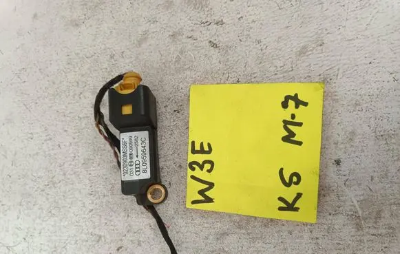 Audi A3 S3 8L Airbag deployment crash/impact sensor 8L0959643C 0230903MSS6F