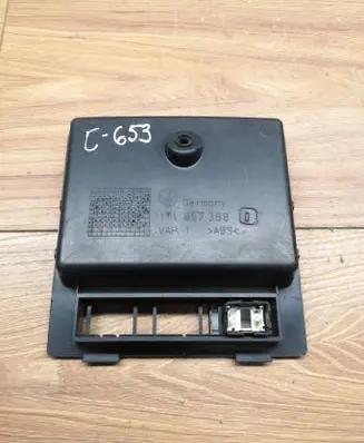 Volkswagen Touran I Glove box central console 1T1857368