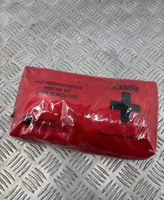 BMW 5 E60 E61 First aid kit 8163269 201012
