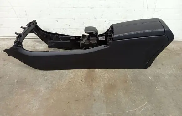Mercedes-Benz A W177 Armrest PODLOKIETNIKMERCE