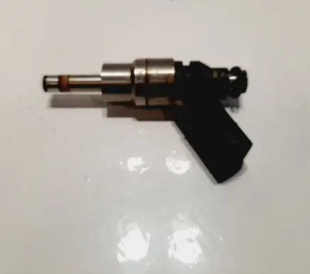 Audi A6 S6 C6 4F Fuel injector 06F906036A