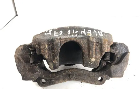 Toyota Avensis T250 Front brake caliper