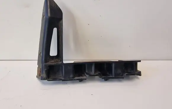 Audi TT TTS Mk2 Front bumper mounting bracket 8J0807184B