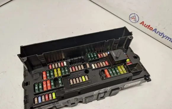 BMW 7 F01 F02 F03 F04 Fuse module 9252816 61149252816 61149234422