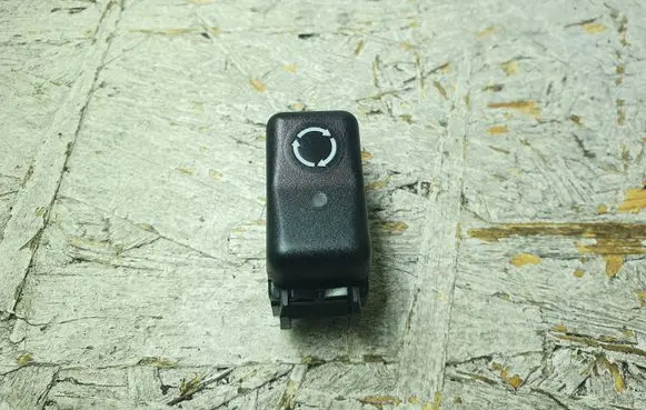 Mercedes-Benz E W124 Air circulation switch 1248210351