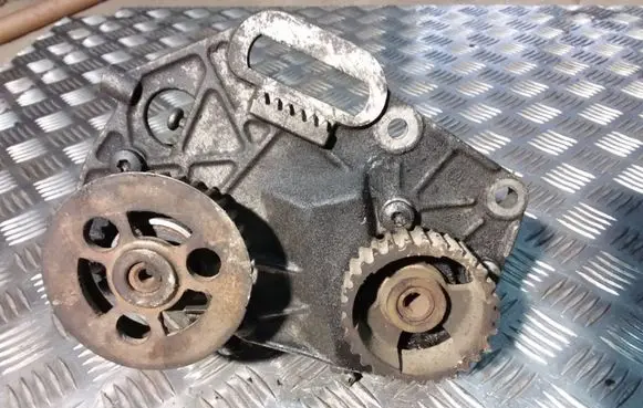 Renault Laguna I Power steering pump 7700823738 7700823738C