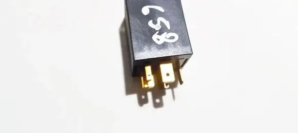 Opel Tigra A Other relay 90069864