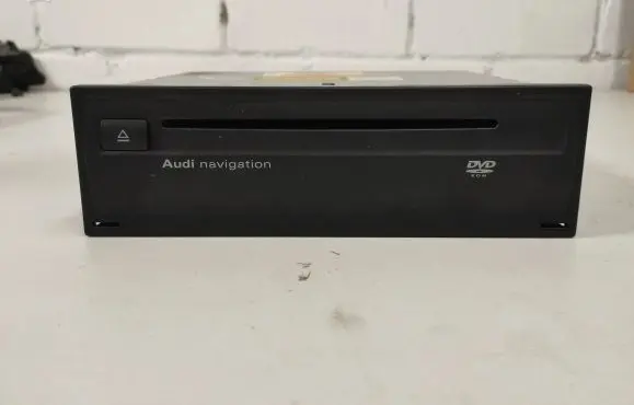 Audi A6 S6 C6 4F Navigation unit CD/DVD player 4E0910887QX 1765078