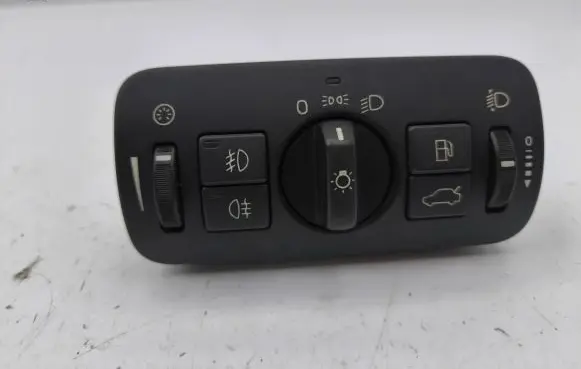 Volvo V70 Light switch 30739415