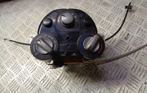 Nissan Note (E12) Climate control unit 275133VU9E E7M00719