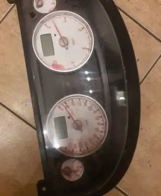 Ford Mondeo Mk III Speedometer (instrument cluster) 1S7F108412 44ZU187