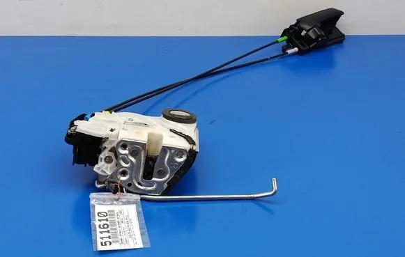 Suzuki Celerio Front door lock