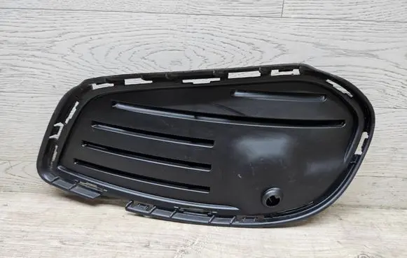Mercedes-Benz C W205 Front bumper lower grill A2058854123