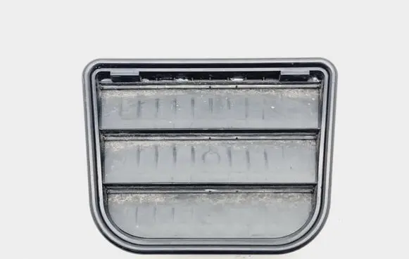 Volvo S60 Quarter panel pressure vent 31390866