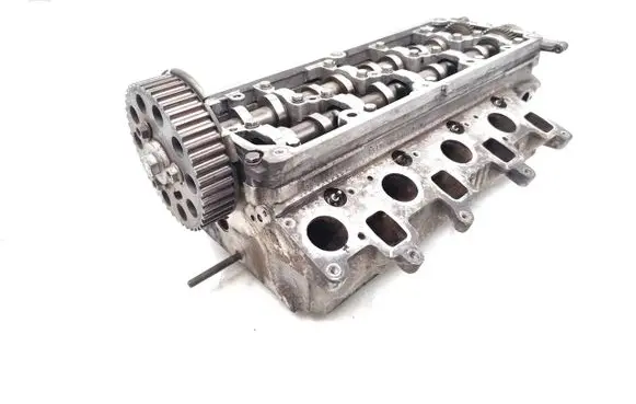 Skoda Octavia Mk2 (1Z) Engine head 03L103373A 03L103286A
