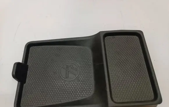 Mercedes-Benz E W213 Glove box pad A2136890100 2136890100