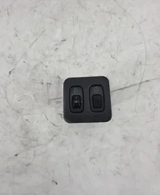 Mitsubishi Pajero Headlight level height control switch