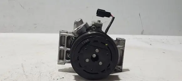 Dacia Sandero III Air conditioning (A/C) compressor (pump) 926008469R