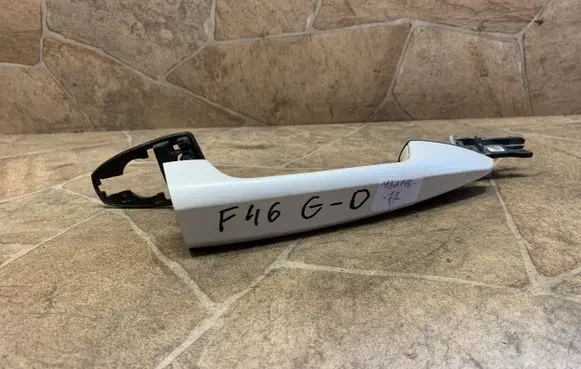 BMW 2 F46 Rear door exterior handle