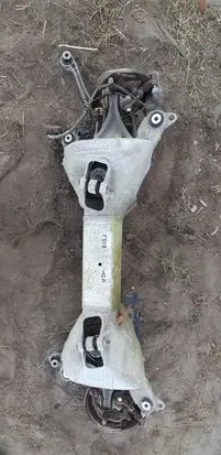 Peugeot 508 Rear axle beam with reductor 