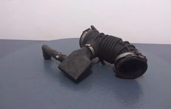 Renault Laguna III Air intake hose/pipe 8200506551C