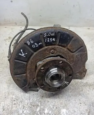 Volkswagen PASSAT B6 Front wheel hub