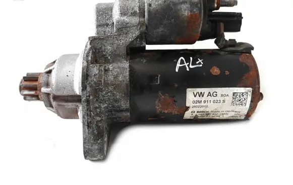 Volkswagen Jetta VI Starter motor 02M911023S
