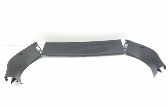 Infiniti Q30 Tailgate trim 909005DA0A 909035DA0A