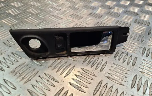 Audi A6 S6 C4 4A Rear door interior handle 4A0839020C