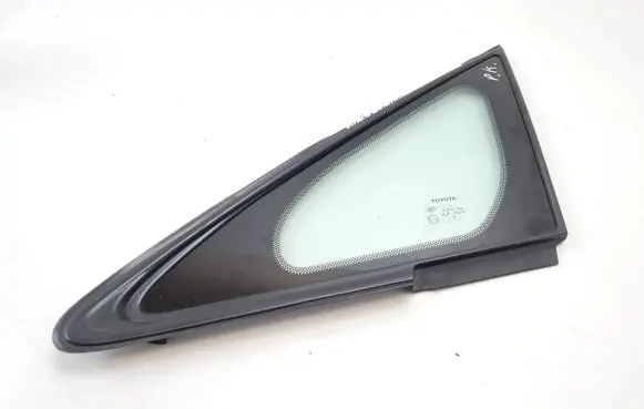 Toyota Verso Front triangle window/glass 43R00097