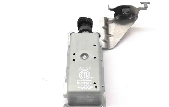 Toyota Yaris XP210 Other devices 8805148010