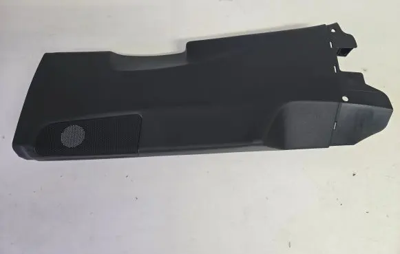 (B) pillar trim (bottom)