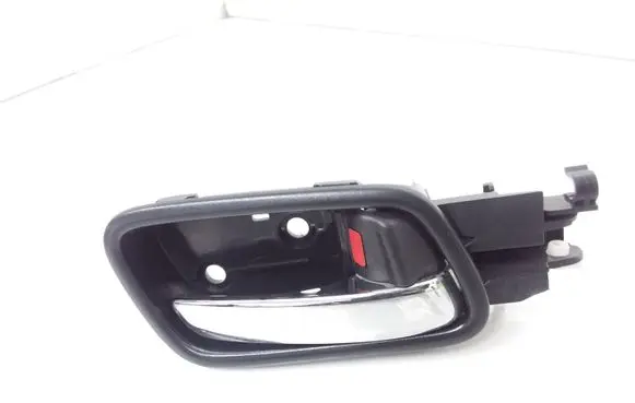 Honda CR-V Front door interior handle T1GR2